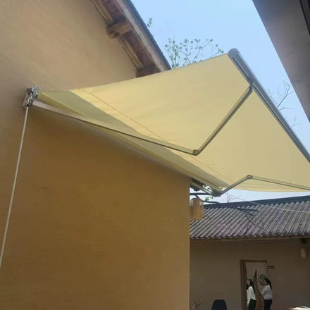 Hot Selling Black Metal Aluminum Frame Wall-Mounted Sunshade Waterproof Retractable Outdoor Awning for Courtyard Hotel Park