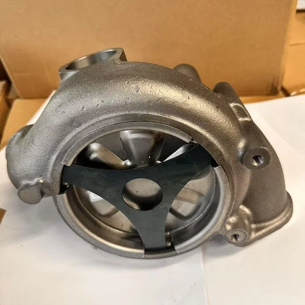 Water Pump Volvo-20575653 for Truck Engine for 8192050 for Diesel Engine Parts Truck Water Pump 8192050 3941021