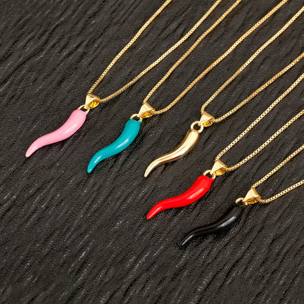 QIKU Unique Summer Party Copper Pendant Necklace for Men and Women Fun Pointed Design with Gold Plating for Daily Wear Gifts