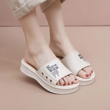 Women's Designer Beach Summer Sandals Slide slippers Wholesale Nonslip Deodorant Indoor Outdoor Fashion Shoes for Women