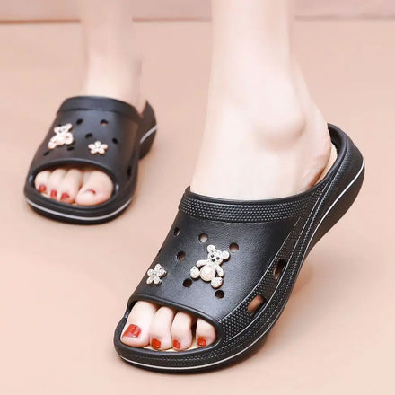 Women's Designer Summer Beach Sandals Slide slippers Wholesale fairy Style Flat Non-slip Thick Sole Shoes for Women & Ladies
