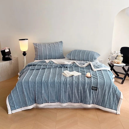 Rabbit Fleece Home Textiles Blue Solid Color Bedding Sets Blanket Supplier