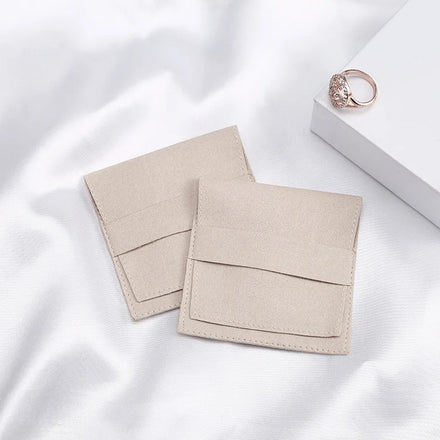 Wholesale Custom Logo Microfiber Velvet Jewelry Pouches Fashion Gift Packaging Displayed in Bags