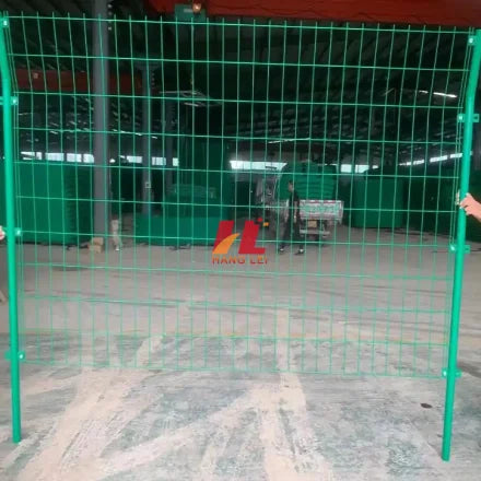 Galvanized PVC-Coated 3D Curved/Bend Welded Mesh Panels - Garden Outdoor Protection 3D Fencing