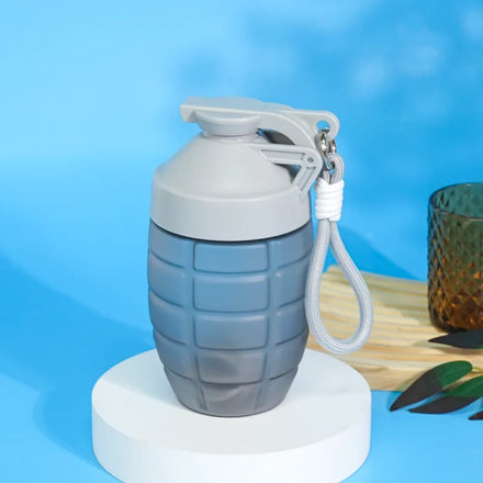Gym and Fitness Training Bottle Metal Mixing Ball Food Grade Plastic Protein Shaker Bottle