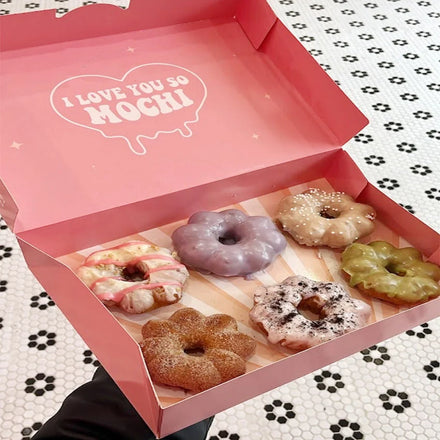 OEM Eco-Friendly Pink Mochi Donuts & Sushi Box for Bakery Gift Catering & Lunch Window Display with Embossed Printing