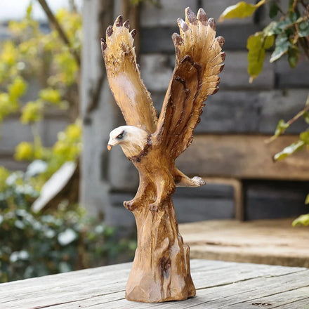 Resin Wooden Stake Eagle Statue Office Decoration Home Decoration.