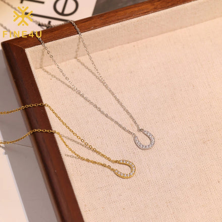 Zircon Horseshoe Pendant Necklace Waterproof Custom Gold Plated U-shape Fashion Women Stainless Steel Necklace