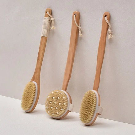 Free IANNA Custom Logo Wood Body Cleansing Brush Hands Foot Cleansing Long Handle Shower Soft Pig Hair Brushes