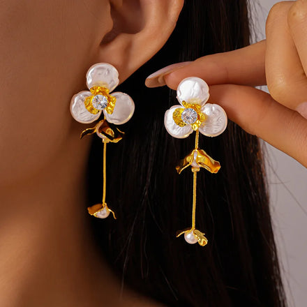 European and American Fashion Flower Silver Needle Earrings Retro Personality Niche Temperament Earrings