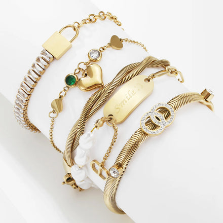 Ins Fashion 18K Gold Plated Heart Zircon Pearl Lock Letter Pendant Snake Chain Bracelet