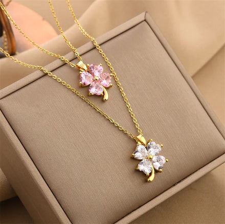 New Arrival Crystal Clover Necklace Shiny Zircon Stainless Steel Lucky Clover Pendant Necklace Women