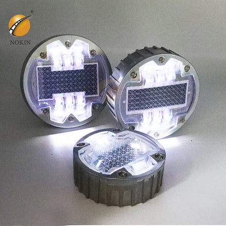 IL300 Solar Road Stud Waterproof LED Red Cat Eye Underground 6 Screw White Aluminum Flashing Light for Traffic Warning