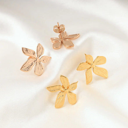 Personality Geometric Shape Stereo Small Flower Simple Stainless Steel 18k Gold Plated Stud Earrings Tiny Earrings