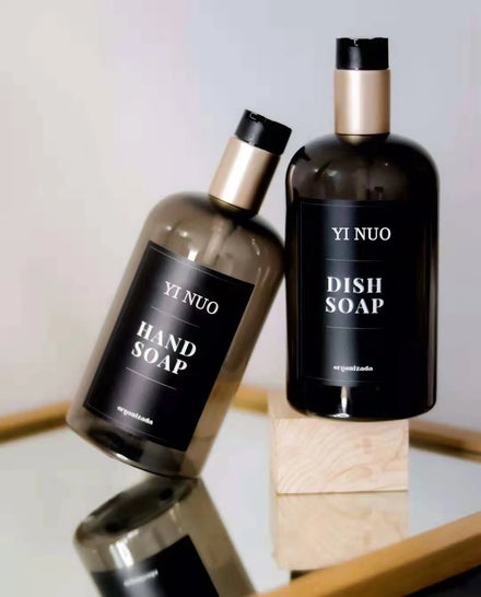 Wholesale Shampoo Empty PET 250ml 300ml 350ml 500ml Body Shampoo Pet Customize Label Plastic Bottle with Matt Gold Dredge Pump