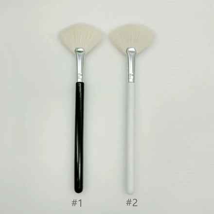 Single Fan-shaped Highlight Brush Blush Brush Soft Natural Goat Hair Long Wood Handle Fan Makeup Brushes Cosmetic Tool