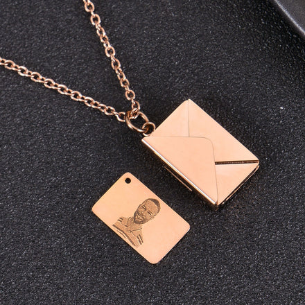 Duoying OEM Custom Photo Love Letter Envelope Pendant Necklace for Valentine Day Mother Day Gift