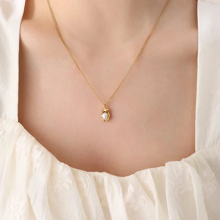Delicate Jewelry Stainless Steel Gold Plated Irregular Oval Single Natural Real Fresh Water Pearl Necklace