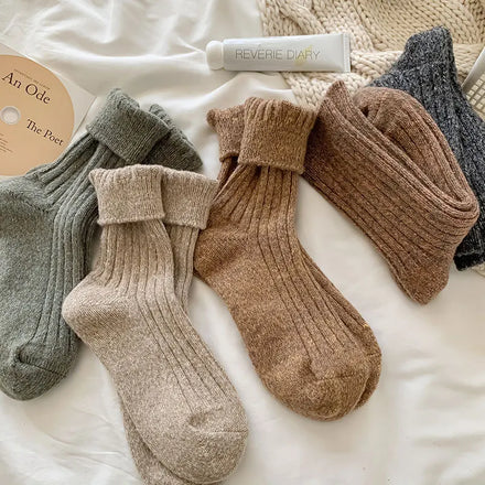 New Arrival Winter Warm Solid Color Ribbed Cozy Crew Wool Knit Socks for Women