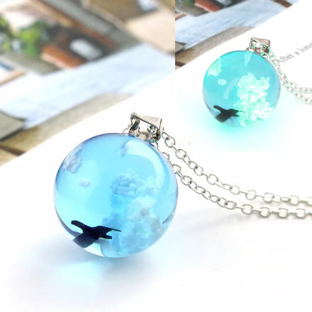 2022 New Arrival Diy Creative Gifts Personality Luminous Jewelry Blue Sky White Clouds Resin Necklace for Women