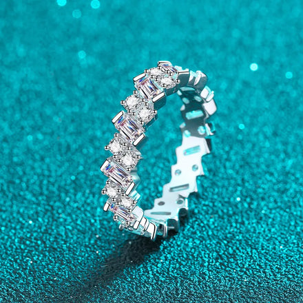 Aimgal 2.53ct Emerald Cut Moissanite Stackable Engagement Ring D-VVS1 3EX GRA Certified S925 Sterling Silver Plated Pt950