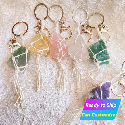 Wholesale Small Natural Raw Gemstone Healing Crystal Stone Keychain Handwoven Christmas Ornament for Couples' Cars Metal