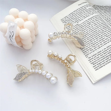 Women Fashion Retro Mermaid Pearl Hair Clips Accessories Crystal Metal Hair Claw for Long Hair