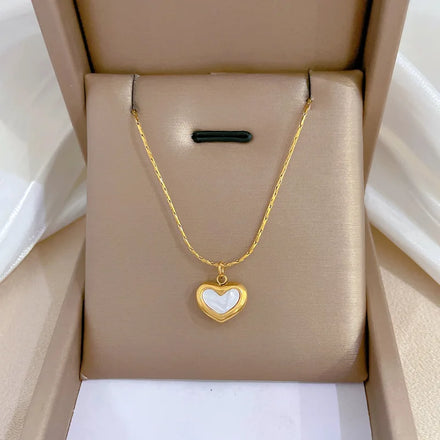 Collarbone Chain Women Stainless Steel Gold Plated Romantic Lovely White Shell Heart Necklace Kalung Hati