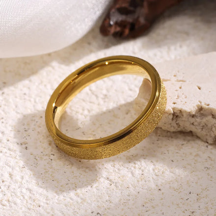 18K Gold Ring Stainless Steel 4mm New Design Fashion Design Ring for Wedding Band