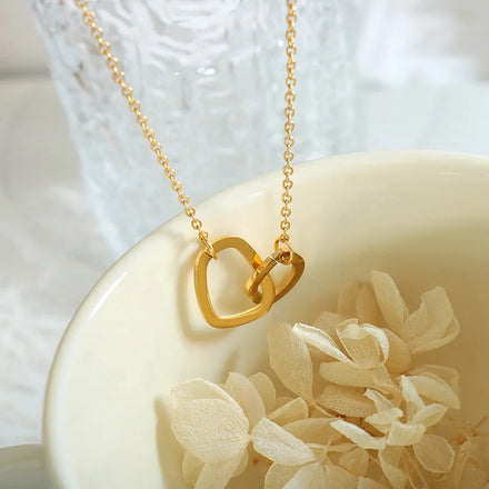French Style Geometric Polygon Irregular Jewelry Interlocking Stainless Steel Plated 18K Gold Pendant Necklace