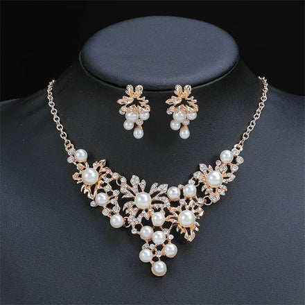 Wholesale New Vintage Palace Style Exaggerated Pearl Diamond Gold Plated Necklace Women Statement Jewelry Set