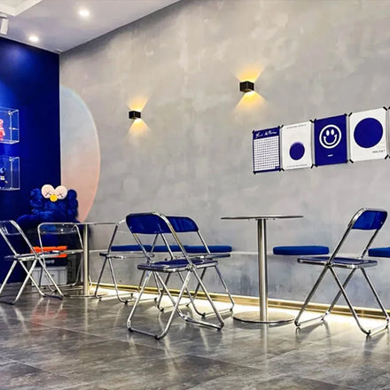 BILIDO Popular Cyberpunk Commercial Klein Blue Transparent Aromatic Foldable Restaurant Chairs and Tables