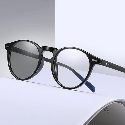 Photochromic Blue Light Blocking Glasses for Women Men Round Glasses TR90 Circle Frame Computer Anti Glare Eyeglasses