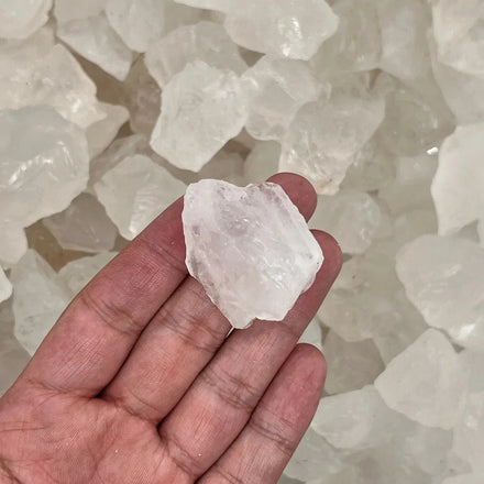 Bulk Wholesale Natural Gem Quartz Seven Chakra Raw Healing Gravels White clear Rock Crystal Tumbled Gemstone Stone Reiki Rough