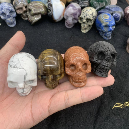 Wholesale 2 Inches 5cm Carving Skulls Stones Natural Healing Crystals Gemstone Tools Carfts Ornament for Home Decoration