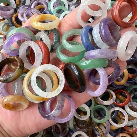 Wholesale Natural Carved Crystal Jewelry Mixed Quartz Crystal Circle Rings Precious Stones Art Collectible