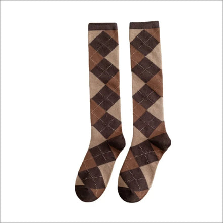 Women's Vintage Diamond Lattice Print Thermal Stockings Free Size Knee-high Calf Socks for Autumn and Winter Anti-Slip