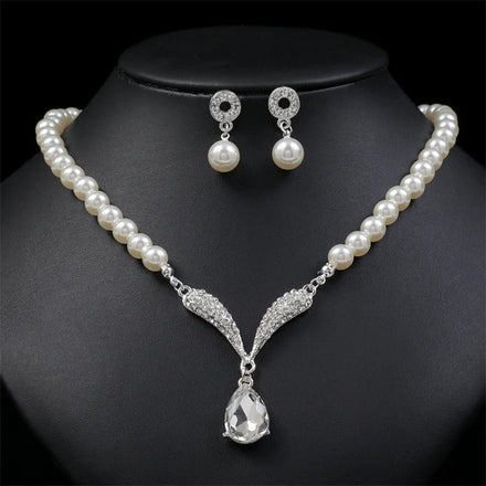 Wholesale Korean Statement Luxury Beaded Pearl Necklace Earring Set Women Fashion Bridal Dress Accessories