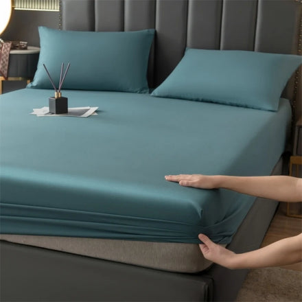 Microfiber King Fitted Bed Sheet Sets 300TC Elastic Super Soft & Easy Care White for Home Hotel Hospital Use Wholesale Bedding