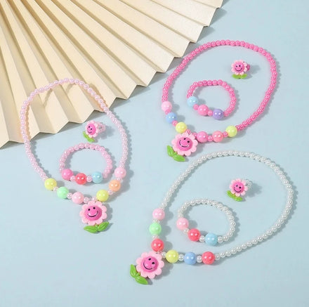 Factory Wholesale Fashion Cute Children's Jewelry Princess Necklace Set Bracelet with Flowers Baby Bead Necklace Pendant