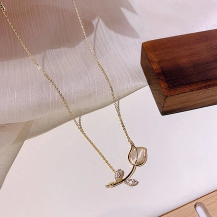 Rinhoo Elegant Rose Tulip Crystal Choker Necklace for Women Wedding Jewelry Cute Pendant Chain Lady Party Neck Accessories Gift