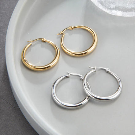New 18K Gold PVD Plated Stainless Steel Medium Size Hoop Earrings Trendy Bright Polished Slim Minimalist Fashion Earrings Women