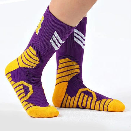 LINGTU Custom Logo Sports Socks Men Fashion White Cotton Crew Socks Custom Basketball Socks for Men Custom Embroidery Design