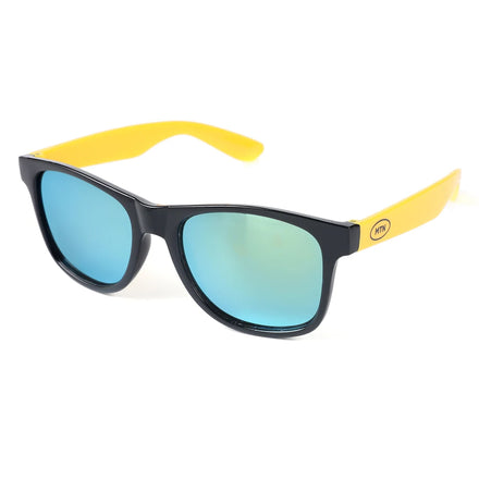 2026 Custom Logo Pattern Frames New Fashion Rivet Traveler's Sunglasses for Men and Women Wholesale in Sunglasses Factory