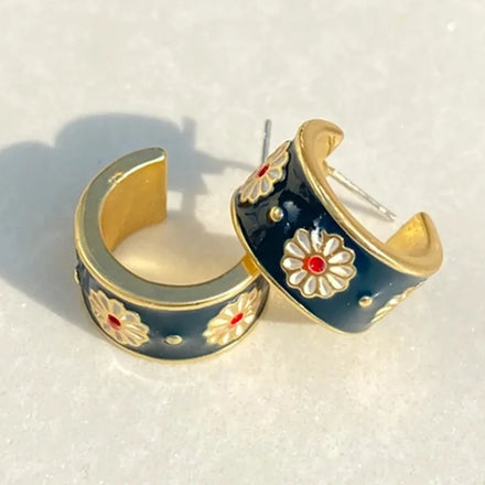 CAOSHI Dainty Summer Candy Jewelry New Fashion Blue Background White Flower Daisy Gold Plated Huggie Hoops Earrings Stud