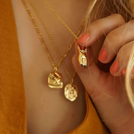 Fire Stick Human Face Stainless Steel Jewelry Necklace Pendant Necklace Ladies Gold Plated Necklace for Women