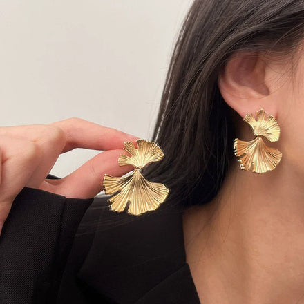 Retro Ethnic Stud Earrings Cute Irregular Drop Earrings Simple Ginkgo Gold Leaf Earrings for Women Girls
