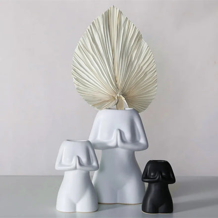 Wholesale Ins Nordic Morden Black and White Yoga Figures Ceramic Dried Flower Vase Zen Home Living Room Decorations