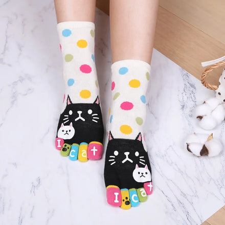 Wholesale Funny Cute Cat Cartoon Socks With Separate Fingers Women Cotton 5 Toe Ankle Crew Socks