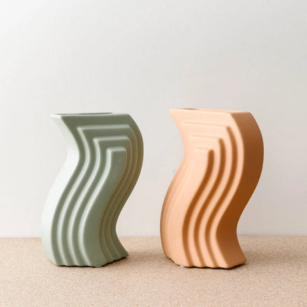 Wholesale Nordic Modern Porcelain Home Decorative Irregular Crafts Dining Table Matte Ceramic Flower Vases Ornaments